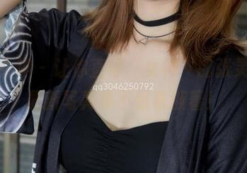 梦丝女神 – 让你直呼‘女神’的张灵儿，最新写真集不藏着掖着！