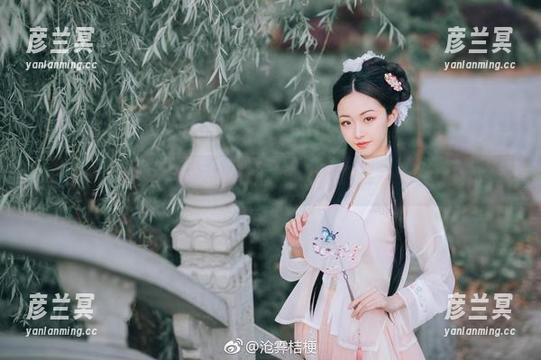 沧霁桔梗 最新作品集:沧霁桔梗梗的护士装,是不是来捉奸的?