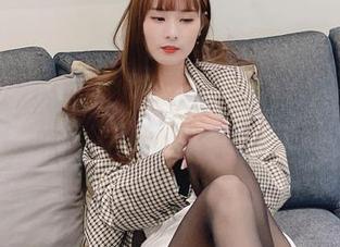高清原图！泥泥汝不仅是女郎，还是OL界的小精灵，谁能拒绝？
