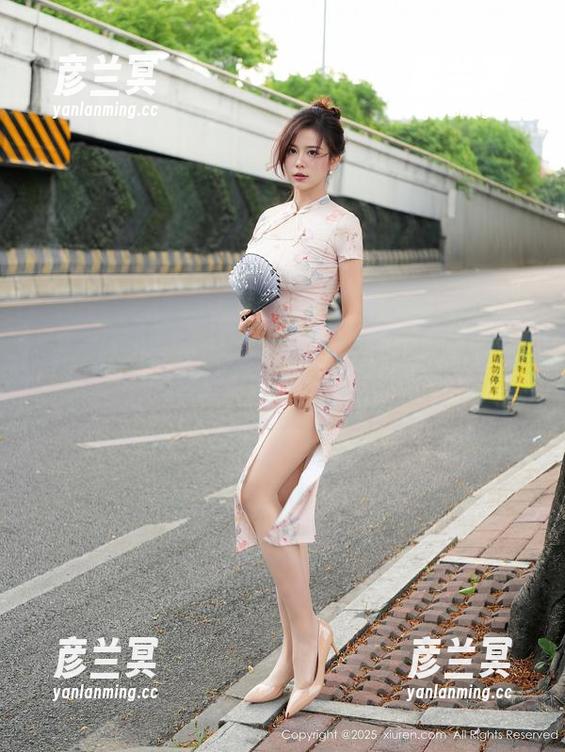 秀人网-HeyuZhang 秀人网 - HeyuZhang的在线画风大变,御姐风格要怎么理解?