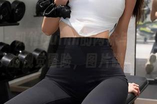 秀人网 – 凯竹Quinn的网袜与我：一双袜子的视觉冒险，图片碰撞写真