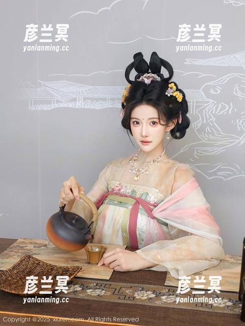 秀人网-大琪琪Emily 秀人网 - 在大琪琪Emily的高清水手服图包中,我一直在穿越,似真似幻的视觉体验,似乎有点怀旧。