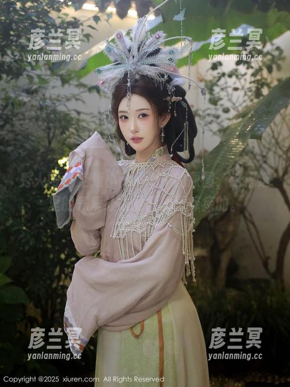 秀人网-小夕Kitty 秀人网 - 空姐小夕Kitty的原图,这精选里的气质让人觉得心里痒痒的。