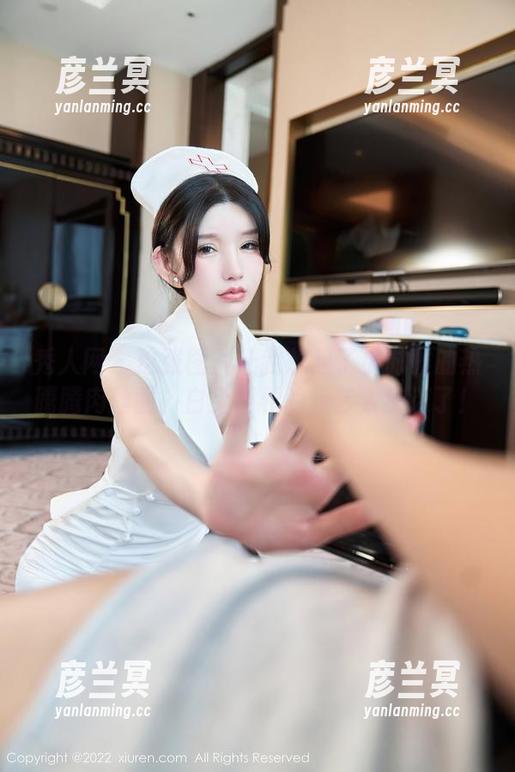 秀人网 - 这张图片让我想起了小时候的热腾腾肉丝面，白兔西希的技艺太痴迷了！