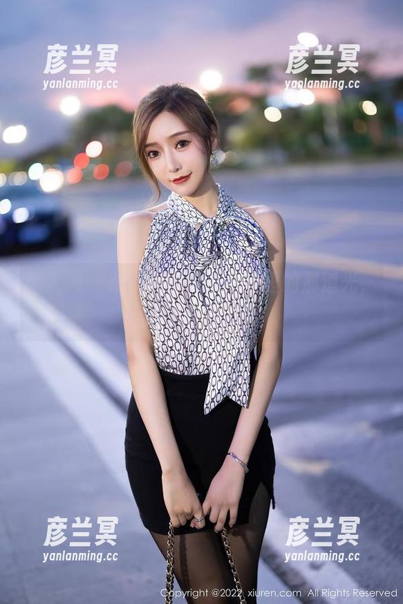 秀人网 - 赤间菀枫：办公室里的那道光，原图更新了哦