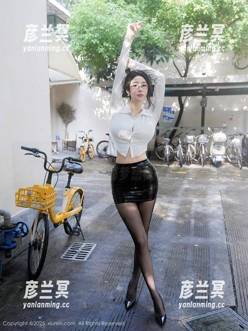 秀人网 - 放马过来！郑颖姗棉袜合集，保不齐有你的梦想袜子哦！