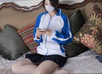 紧急企划 – 小枫的私拍，在这套装里竟然让我想到了衣橱的深渊…