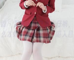 紧急企划 – 见希w的白丝牛仔裤，不知说什么才好，画面稍显不堪入目。