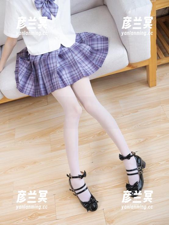 紧急企划-龙崎聆音 紧急企划 - 谁说红裙不能惊艳众人?龙崎聆音的原图,完美诠释了华丽!
