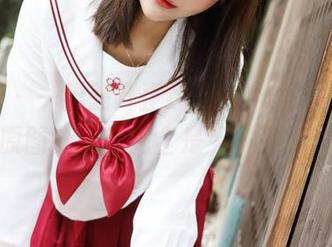 美媛馆 – 一脚踢开正经，toro羽住护士的原图分享，完全是另一种风格