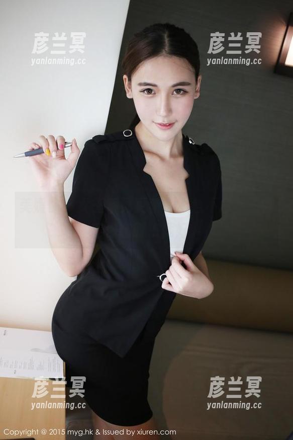 美媛馆-王馨瑶 美媛馆 - 女王系列更新,不急不急,王馨瑶你随时来就好。