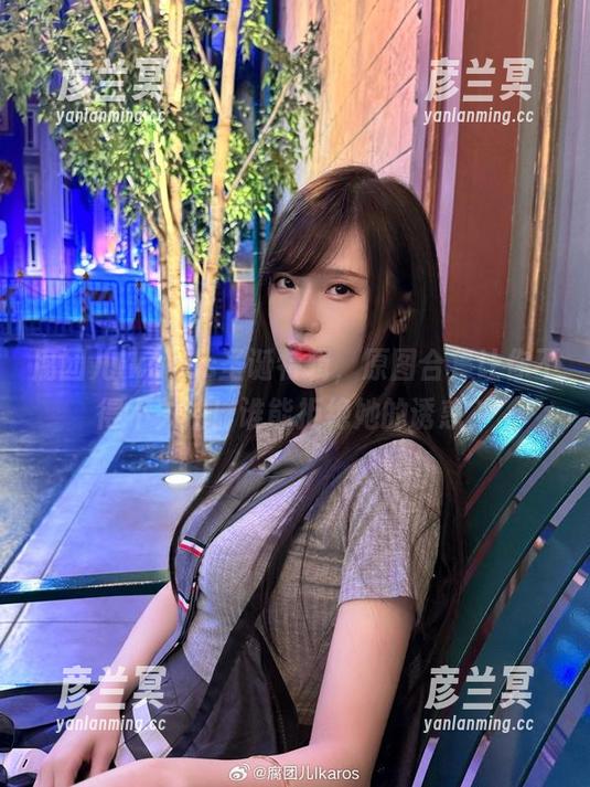 腐团儿Ikaros圣诞特辑，原图合集让你不得不关注！谁能拒绝她的诱惑？