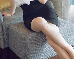 花漾show – 私拍中的周大萌，足部，那个扑朔迷离的图片