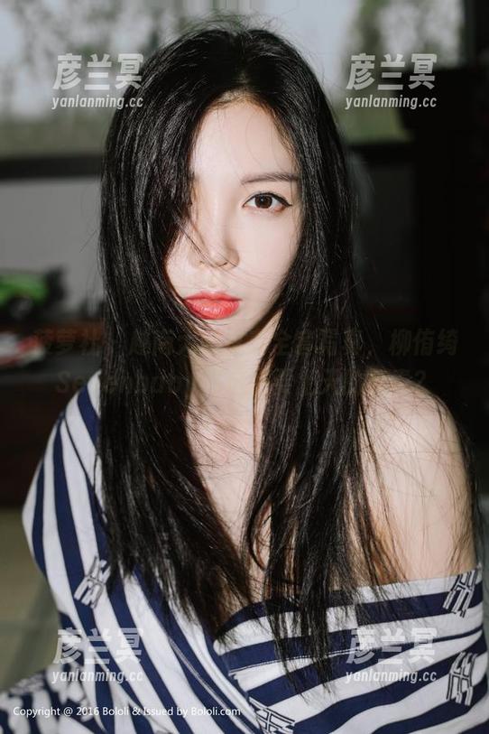 菠萝社 - 越南大叻这套全套写真，柳侑绮Sevenbaby你这是要上天的节奏？