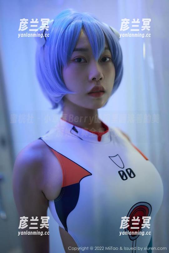 蜜桃社 - 小草莓Berry的锅里翻滚着的美：厨娘写真全集大赏