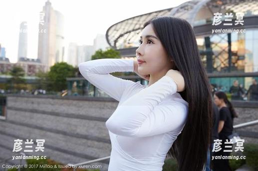 蜜桃社-雪梨sherry 蜜桃社 - 哦,雪梨sherry的全套图集在浴室:刚开始有点青涩,后来慢慢引人入胜