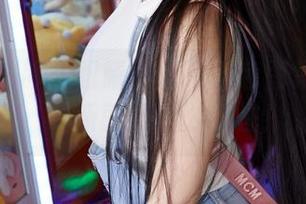 蜜桃社 – 睁大眼睛！雪飞黑色图集要来了，更新就是这么任性！