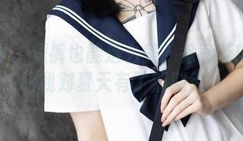语画界 – 短裤也能这么美？徐莉芝的图集让我对夏天有了新期待。