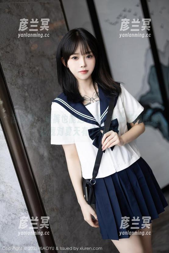 语画界 - 短裤也能这么美？徐莉芝的图集让我对夏天有了新期待。