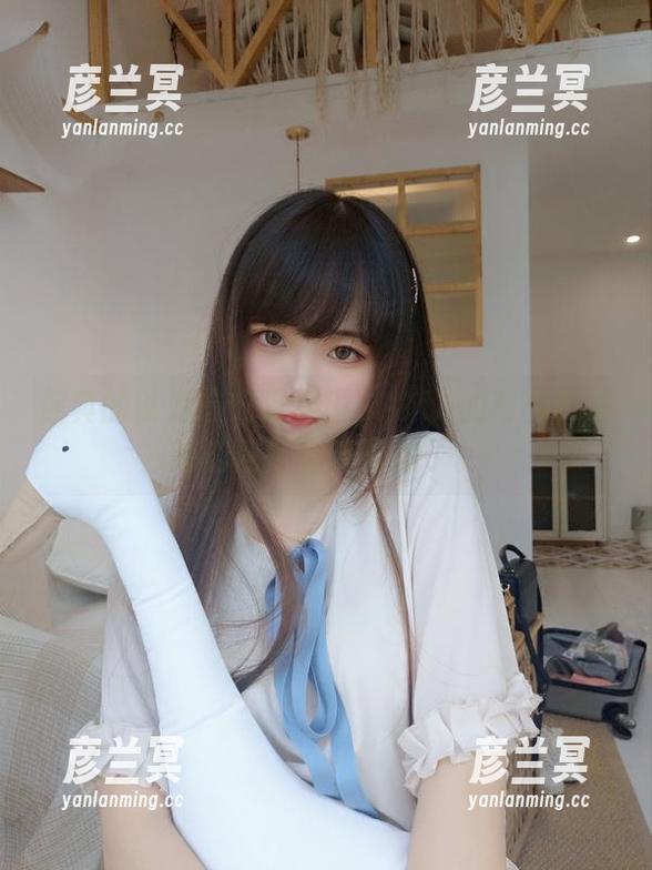 雪琪SAMA 你真的以为这只是雪琪SAMA的写真?看她的足控可饶有趣了。