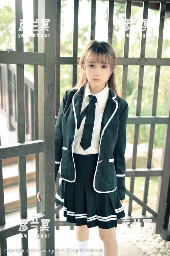 青豆客 - Ann尤美的泳衣写真，挑逗视觉神经的精选之作